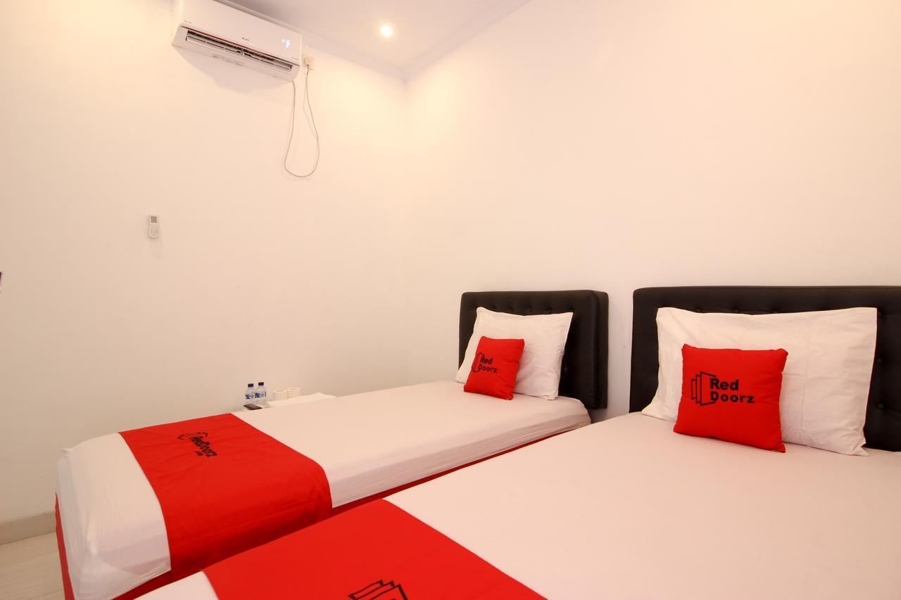 Reddoorz Plus @ Prawirotaman 3 Yogyakarta Luaran gambar