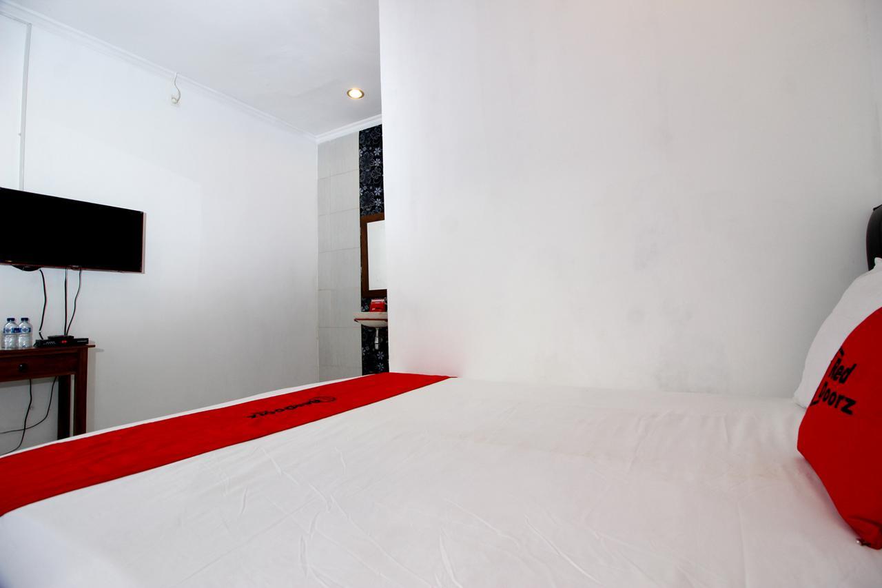 Reddoorz Plus @ Prawirotaman 3 Yogyakarta Luaran gambar