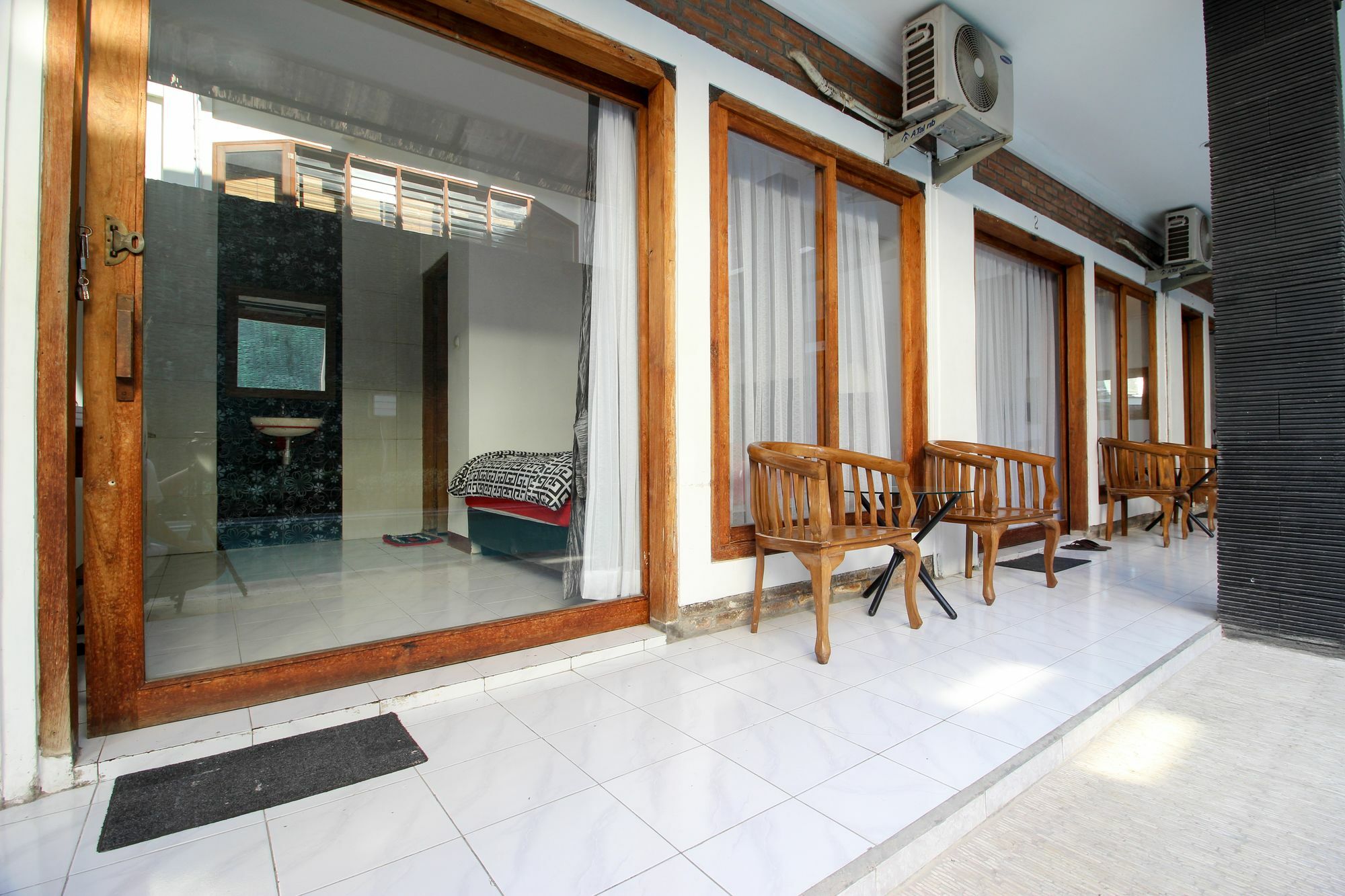 Reddoorz Plus @ Prawirotaman 3 Yogyakarta Luaran gambar